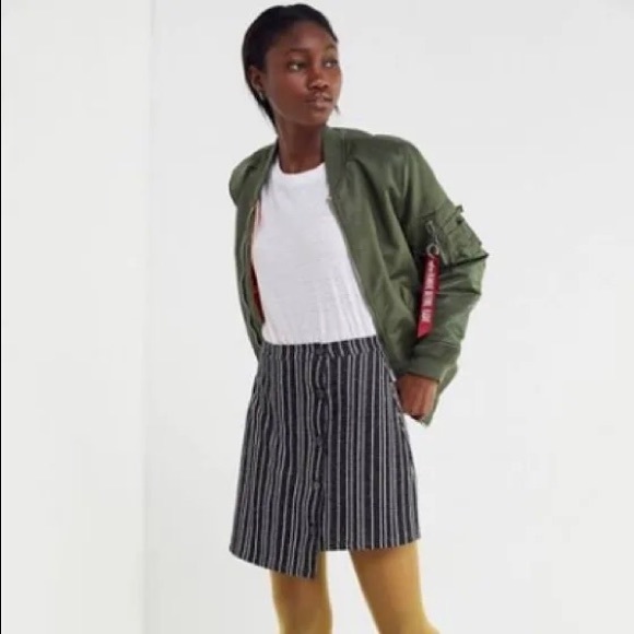 Urban Outfitters Black White Striped Textured Asymmetrical Mini Skirt - Picture 2 of 6